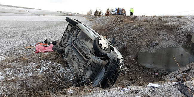 Tokat’ta gizli buzlanma kazalara neden oldu: 3 yaralı