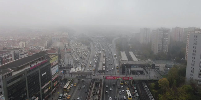 İstanbul'da sis etkili olan sis havadan görüntülendi