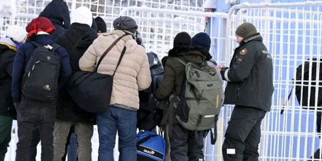 Estonya, göçmenler nedeniyle Rusya sınırını kapatmaya hazır