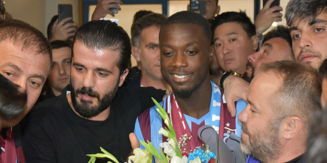 Trabzonspor'un yeni transferi Nicolas Pepe Trabzon'a geldi