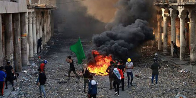Irak’ta siyasi parti binaları yine ateşe verildi