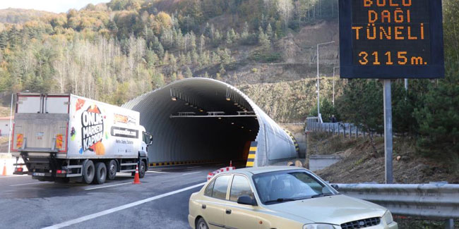Bolu Dağı Tüneli’nden araçlar geçmeye başladı