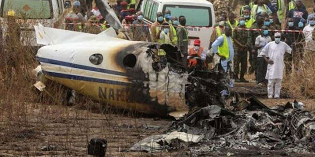 Nijerya şokta! Genelkurmay Başkanı uçak kazasında öldü