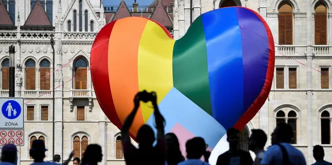 Macaristan Parlamentosu LGBTİ referandumuna onay verdi