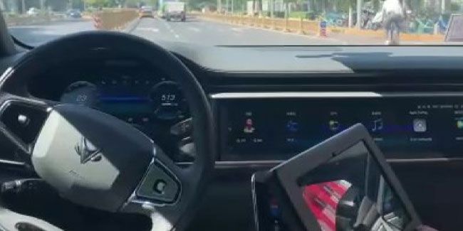 Çin'de robot taksi uygulaması yaygınlaşıyor