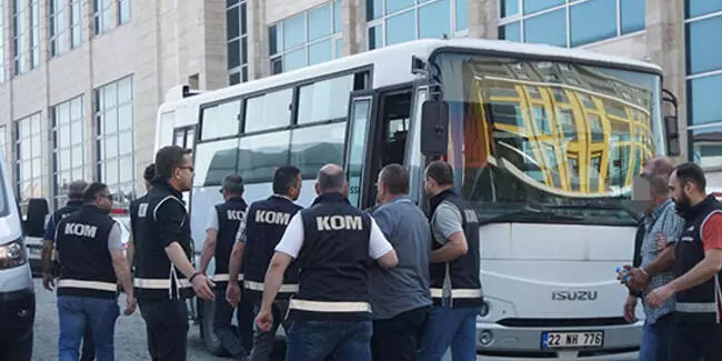Edirne'de silah kaçakçılarına 'Kukla 22' operasyonunda 24 şüpheli adliyede