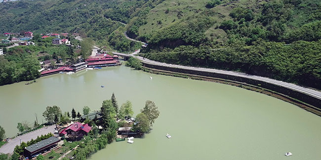 İYİ Parti Trabzon Milletvekili Yavuz Aydın: Sera gölü oldu çamur gölü!