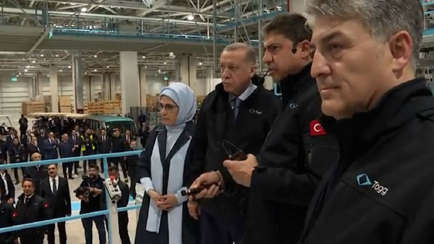 Bakan Varank o görüntüleri yayınladı: Cumhurbaşkanı Erdoğan Togg fabrikasını gezdi