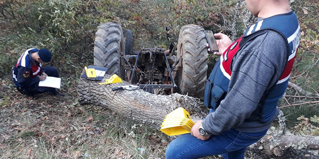Kütahya'da traktörün altında kalan sürücü öldü