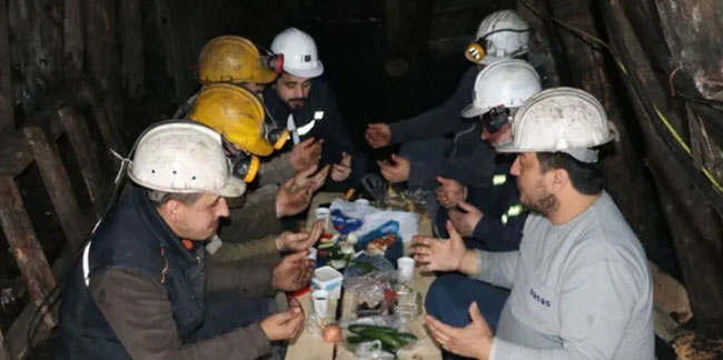 Zonguldaklı maden işçilerinden görev başında ilk sahur