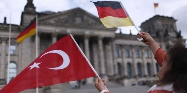 Almanya’da yeni yabancı işçi yasası: Türklere kapılar sonuna kadar açıldı