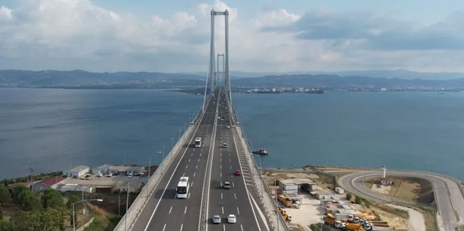Bakan Karaismailoğlu: Osmangazi Köprüsü'nde araç geçiş rekoru kırıldı