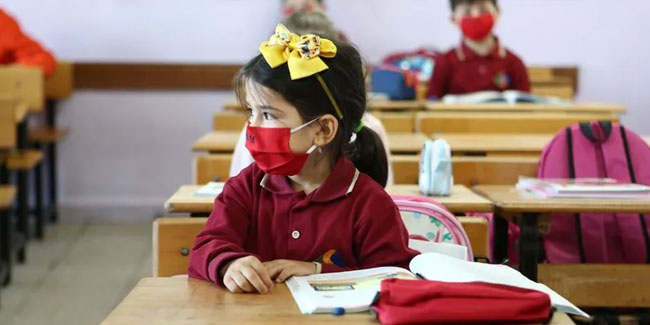Bakan Koca'dan 'okullar kapanabilir' iddiasına açıklama
