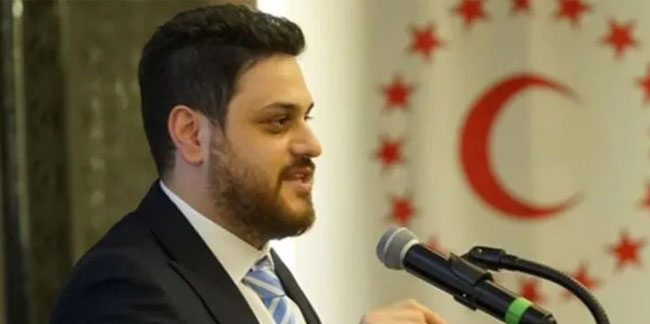 Bağımsız Türkiye Partisi lideri Hüseyin Baş ofisinde oyun oynadı