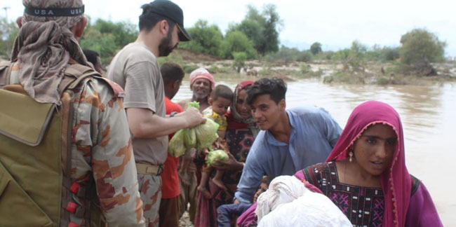 Ekonomik krizle boğuşan Pakistan'ı sel vurdu: 111 kişi öldü