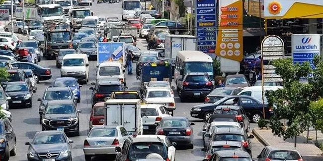 Lübnan'da benzin kıtlığı... İstasyonlarının yüzde 90'ı kapalı