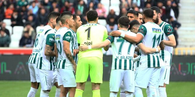 Giresunspor'da futbolculara maaş ödemeleri yapıldı