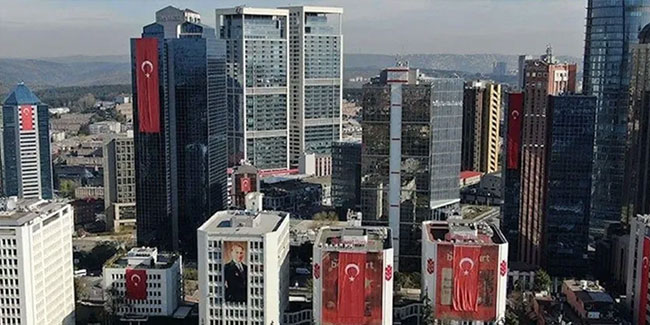 Valilikten çağrı: Tüm şehri Türk bayraklarıyla süsleyin
