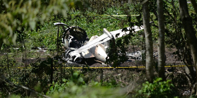 Meksika'da uçak düştü: 6 ölü