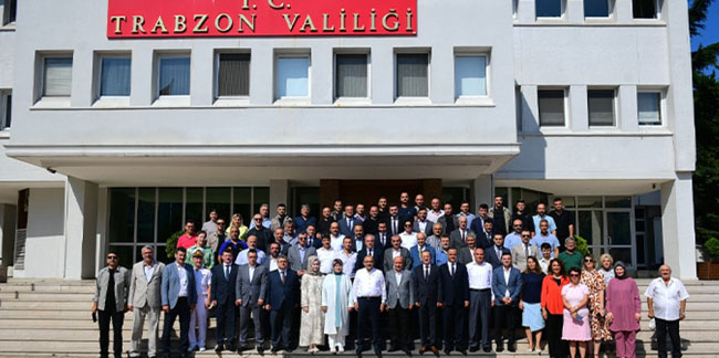 Vali İsmail Ustaoğlu Trabzon'dan uğurlandı