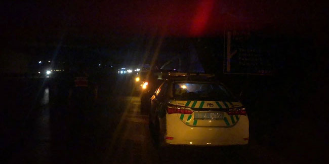 Bursa'da zincirleme kazaya müdahale eden polislere alkollü sürücü çarptı!