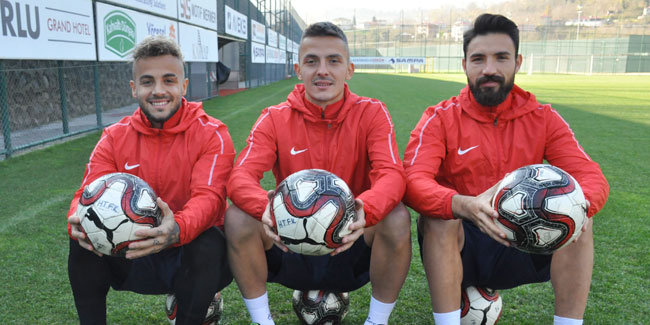 Hekimoğlu Trabzon FK'nın kaptanları tek yumruk