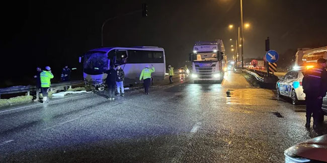Edirne'de polis servis aracıyla otobüs çarpıştı: 11 kişi yaralandı