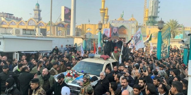 Öldürülen Kasım Süleymani için Bağdat'ta cenaze töreni