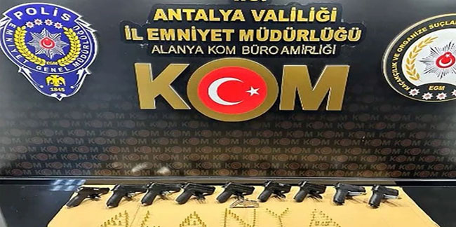 Antalya'da silah kaçakçılarına operasyon! Çok sayıda silah ele geçirildi