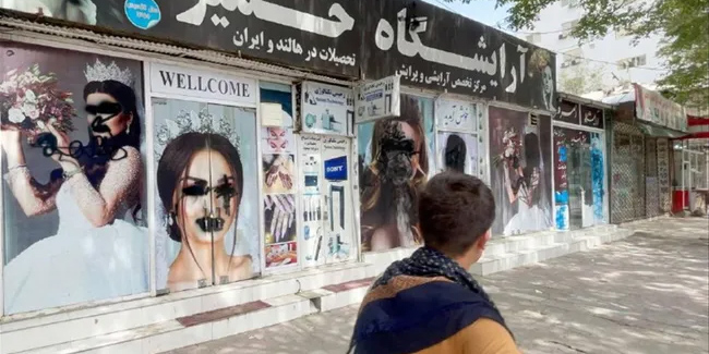 Taliban, berberlere sakal tıraşı yapmayı ve dükkanda müzik çalmayı yasakladı