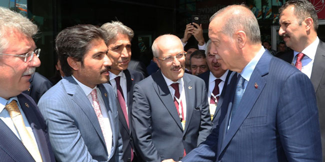 AKP'de Cahit Özkan krizi büyüyor: AKP’li kurmaydan istifa çağrısı
