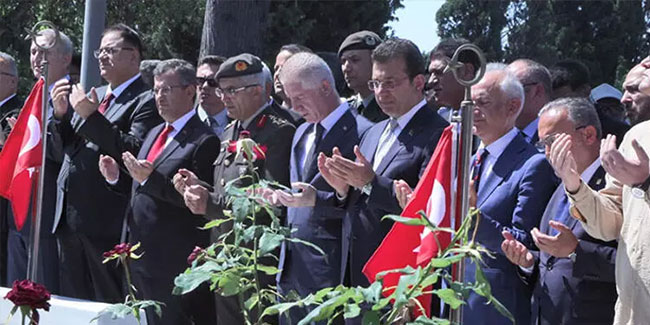 Edirnekapı'da 15 Temmuz Şehitliği'nde anma töreni