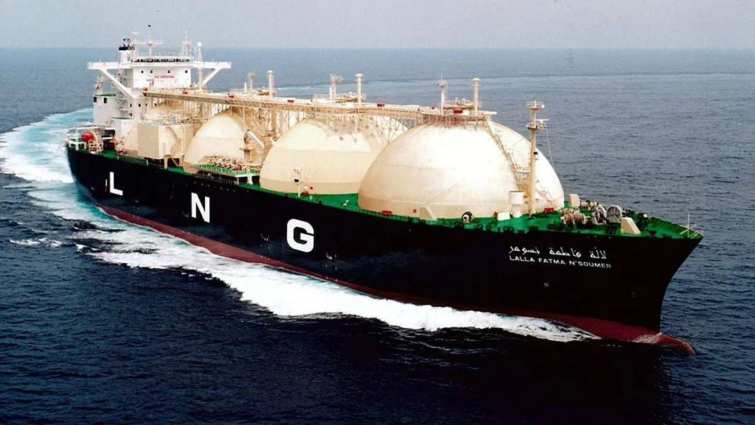 Katar Kızıldeniz'deki LNG sevkiyatını durdurdu