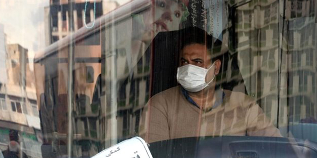 İran'da korona virüsü son 24 saatte 122 can aldı