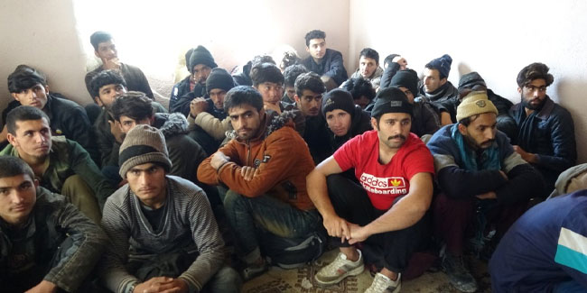 Van'da 35 düzensiz göçmen yakalandı