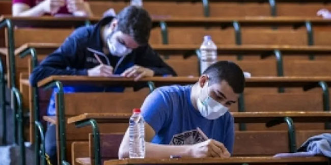Üniversitelerde sınavlar yüz yüze mi, online mı? 