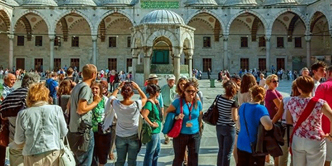 İstanbul’a bu yıl 12 milyon turist geldi