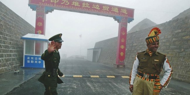 Hindistan ve Çin askerleri arasında sınırda arbede