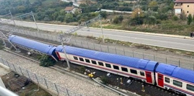 Kocaeli Gebze'de yolcu treni kaza yaptı!