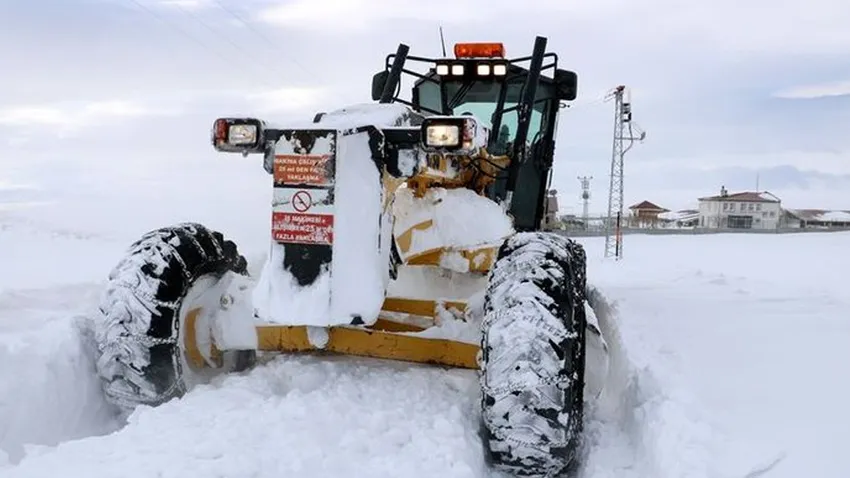 Sivas'ta kar nedeniyle 48 köy yolu kapandı