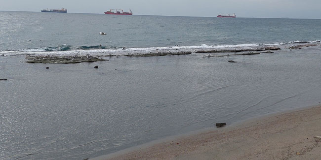 Tekirdağ'da deniz 15 metre çekildi: Kral yolu ortaya çıktı