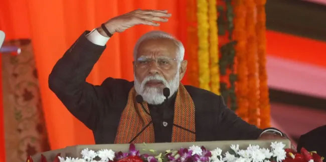 Bloomberg yazdı: Dünyanın en büyük seçimi Modi'nin Hindistan üzerindeki hakimiyetini test ediyor