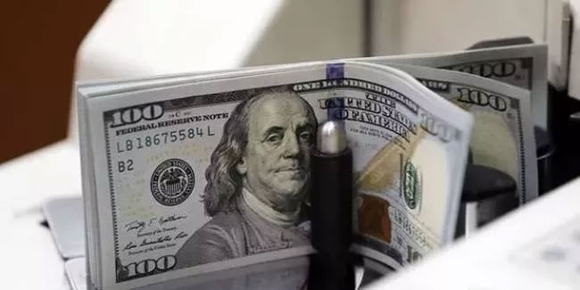 Faiz kararı ardından dolar tarihi rekor kırdı! 18 lira 40 kuruşu gördü