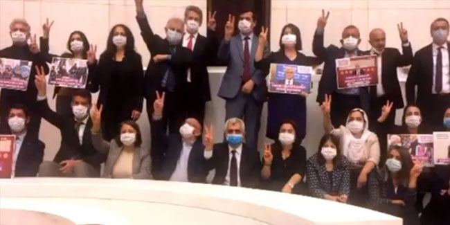 HDP'li vekiller Meclis'te eylem başlattı