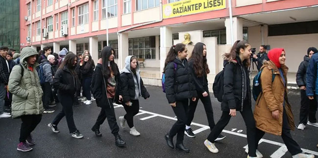 Depremin vurduğu Adana, Osmaniye ve Gaziantep'te eğitim öğretim başladı