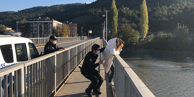 Amasya’da köprüde intihar girişimi