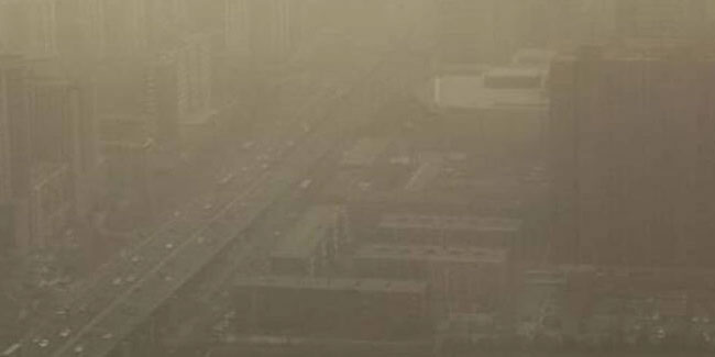 Pekin yeniden kum fırtınası etkisi altında 