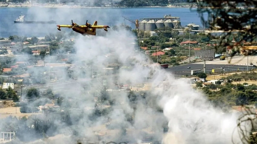 Yunanistan'a yangınla mücadele desteği! 2 yangın söndürme uçağı ve 1 helikopter gönderilecek