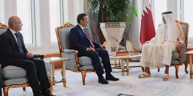 Cumhurbaşkanı Yardımcısı Cevdet Yılmaz ve Bakan Şimşek Katar'da