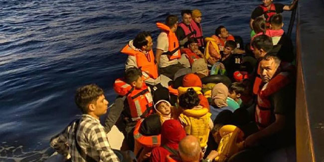 İzmir açıklarında 71 düzensiz göçmen yakalandı